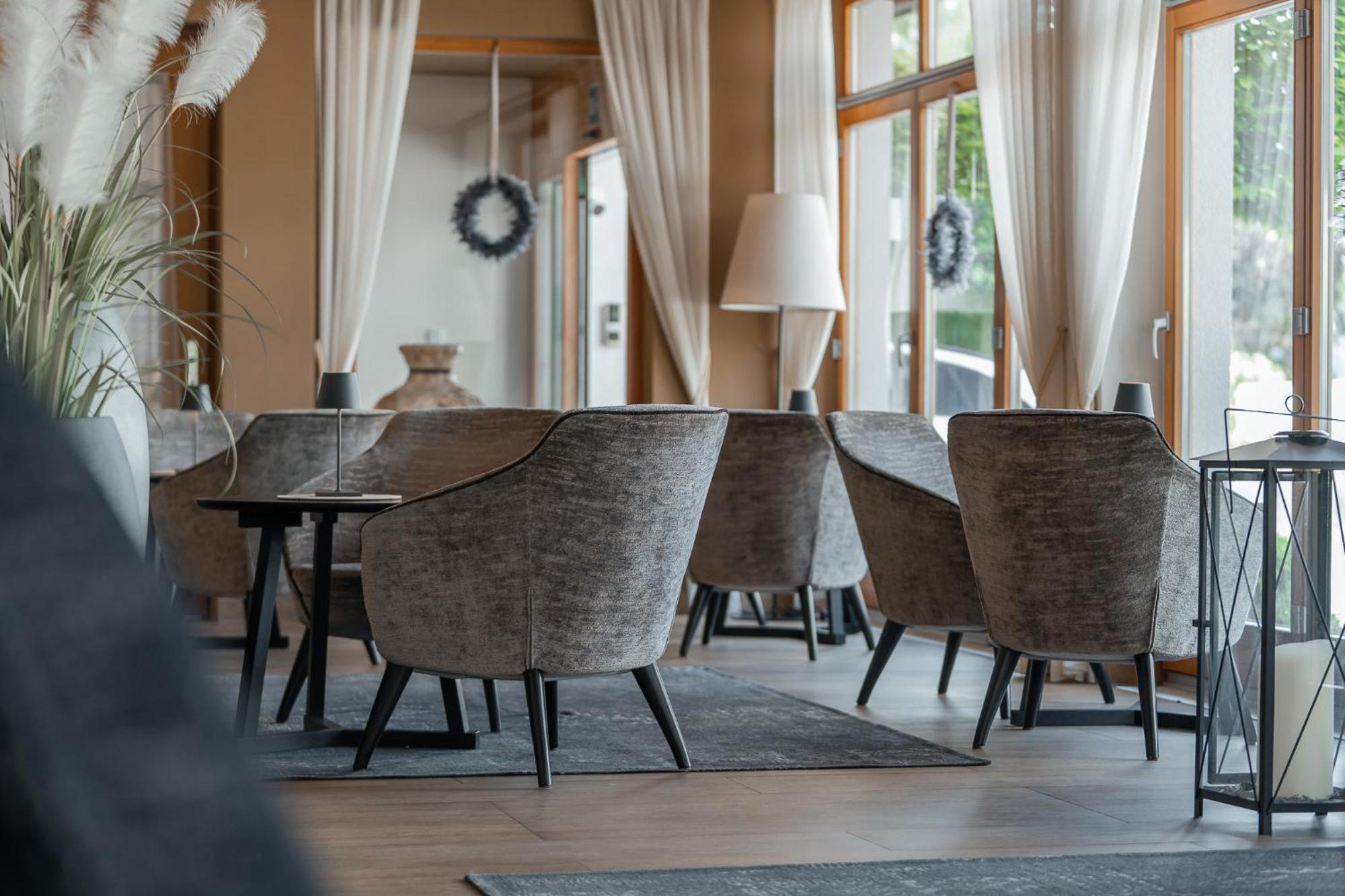 Hotel Reischach Брунико Экстерьер фото