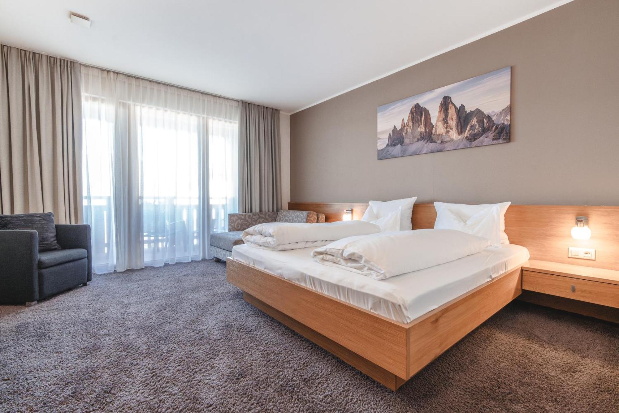 Hotel Reischach Брунико Экстерьер фото