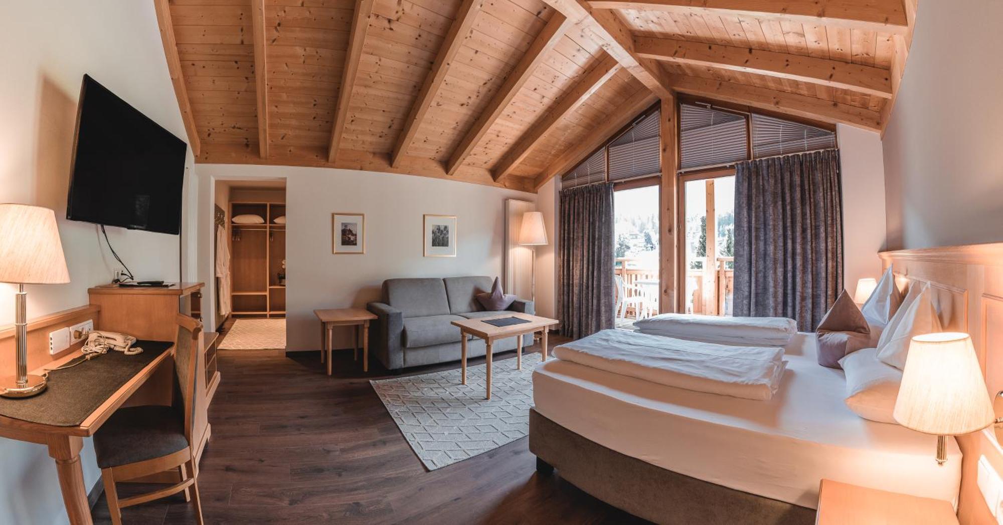 Hotel Reischach Брунико Экстерьер фото