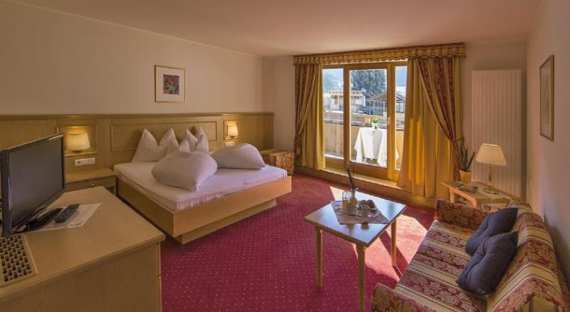 Hotel Reischach Брунико Экстерьер фото