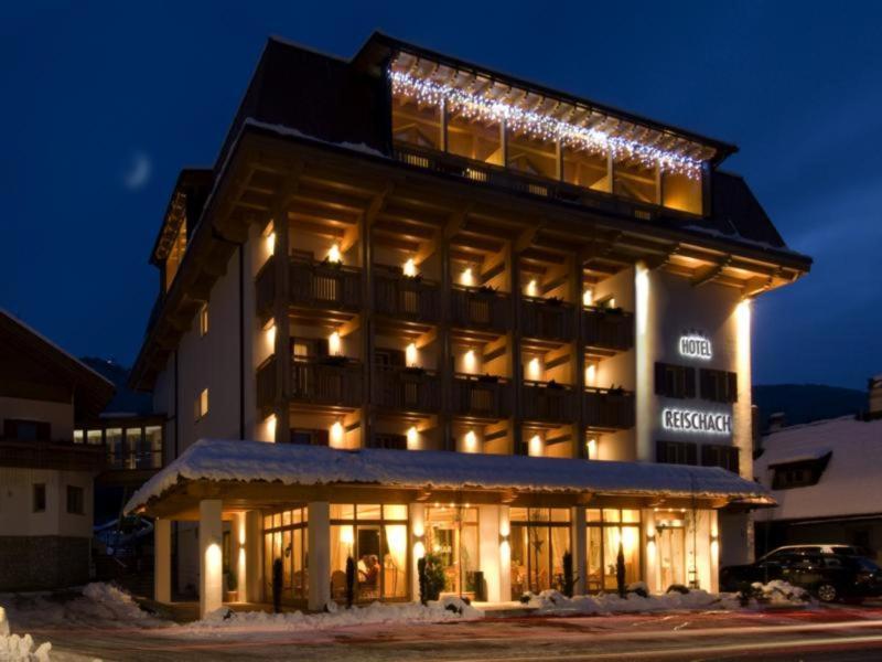 Hotel Reischach Брунико Экстерьер фото