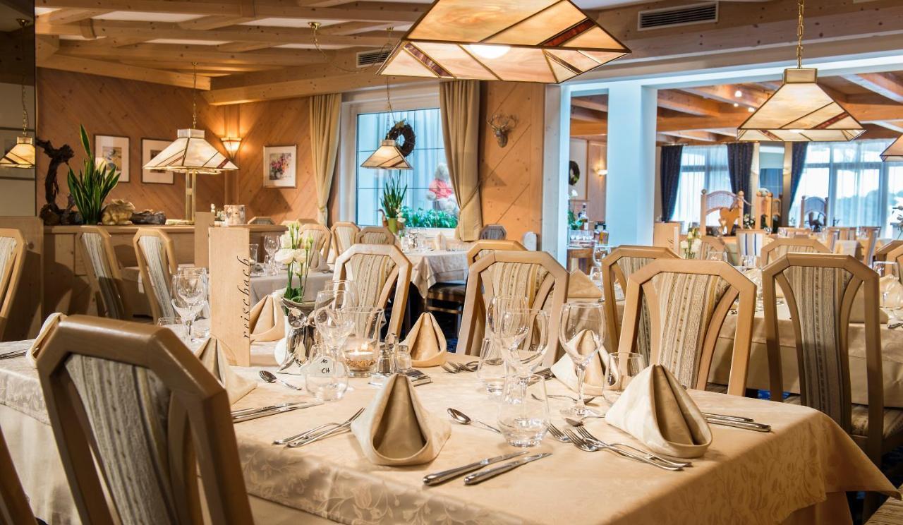Hotel Reischach Брунико Экстерьер фото