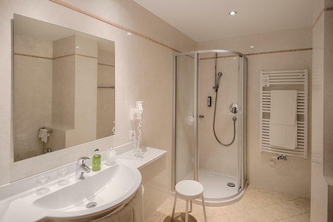 Hotel Reischach Брунико Экстерьер фото